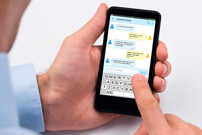 Is it possible to read text messages without the phone?